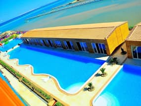 HAWAII CAESAR DREAMS RESORT AQUA PARK